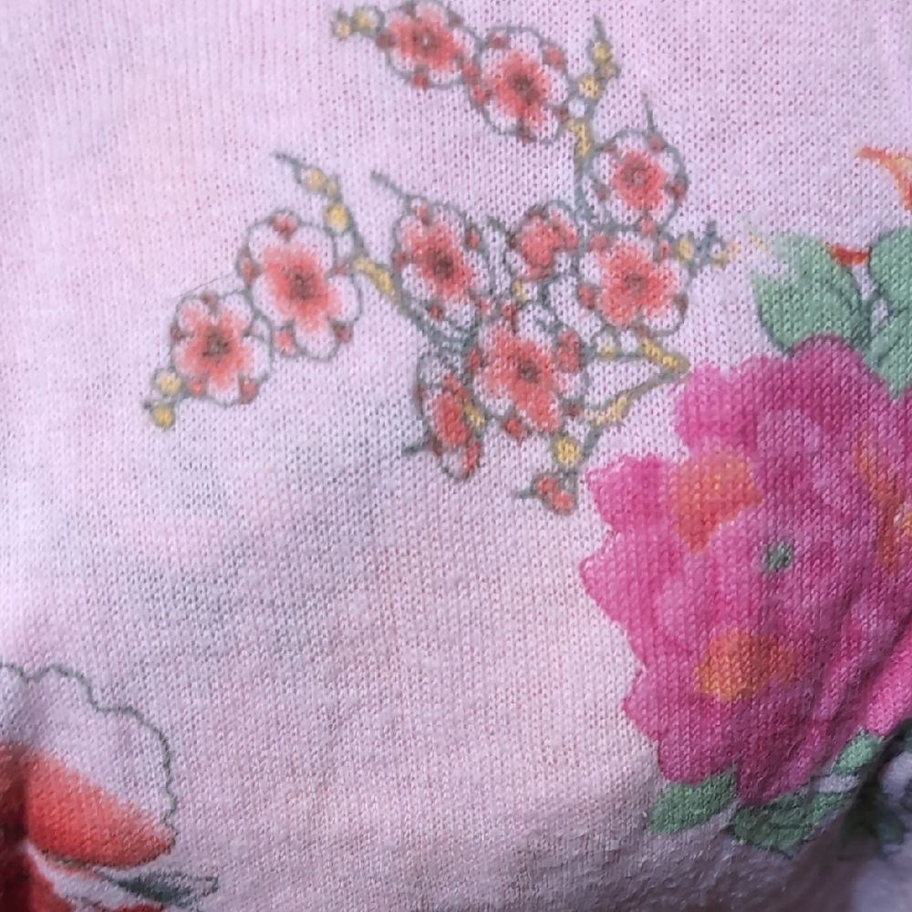 Lightweight FDJ Floral V-Neck Sweater - Pink Green Yellow Medium A bit Nubbly*** - Picture 4 of 5